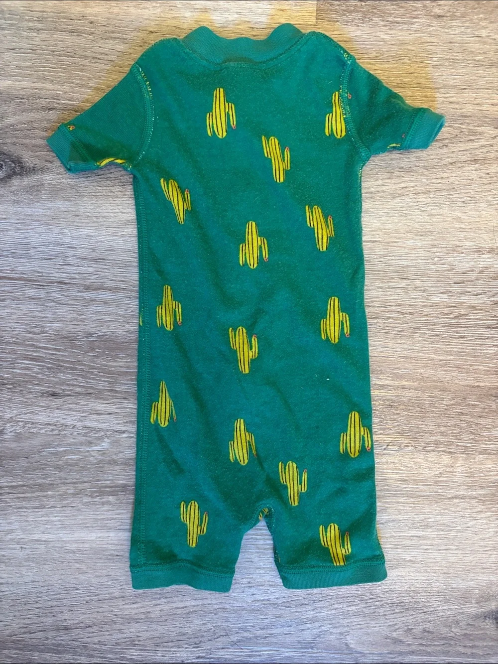 Hanna Andersson Short-Sleeve Cactus Zip Onesie